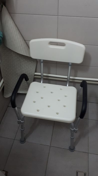 Scaun dus/ baie  dizabilitati/handicap