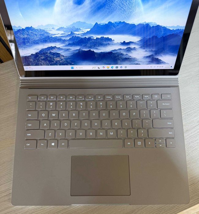 Microsoft Surface Book 3  14"3K IPS  i7 1065G7 16/256GB/1650 Max-Q 4GB