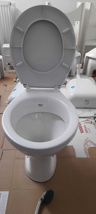 6 buc WC ceramic ,inclusiv capac si rezervor