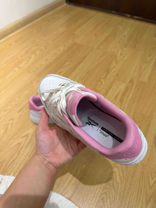 Reebok Club C 85 — женские кроссовки в идеальном состоянии