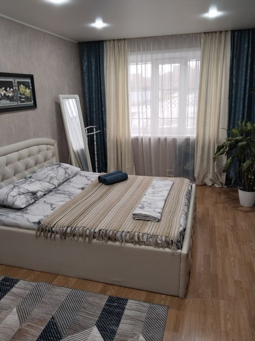 в центре ! час , день,ночь, сутки