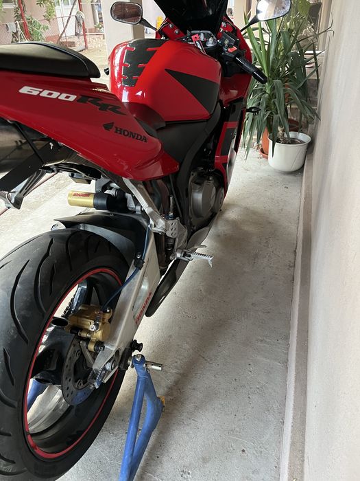 Honda cbr 600rr.