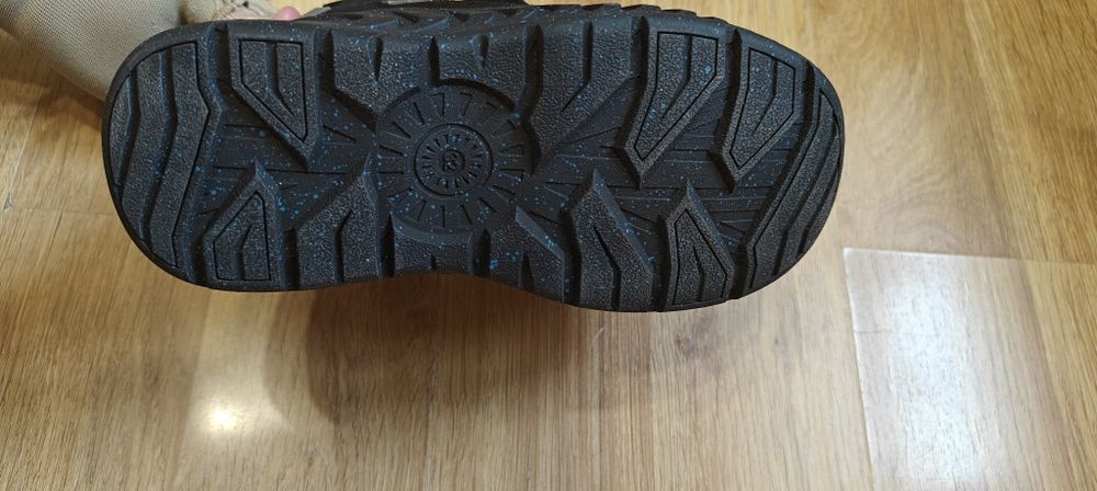 Новые зимние ботинки Indigo Kids