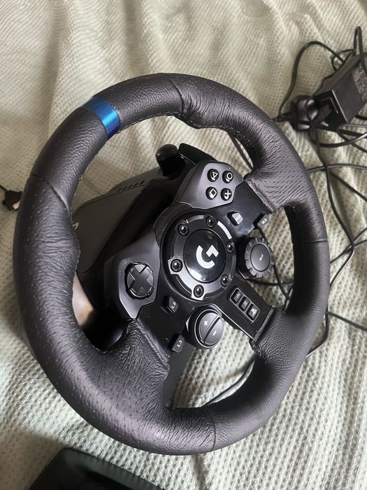 Продам руль Logitech G923