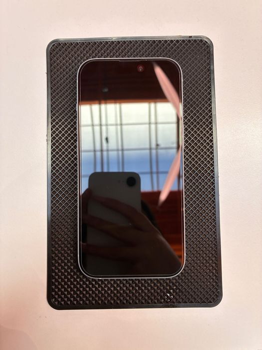 IPhone 15 (128 gb)