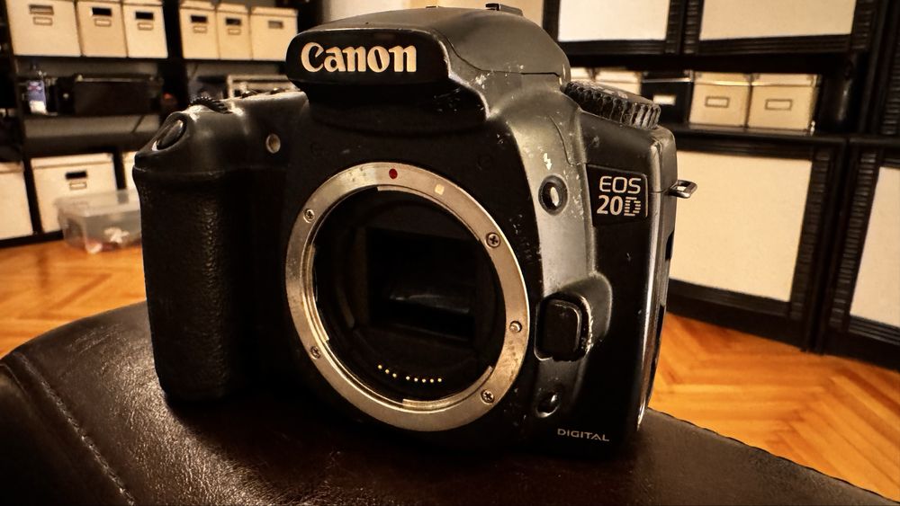 Body Canon 20 d DEFECT !