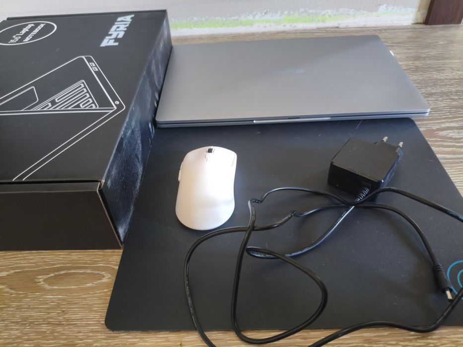 Рабочий ноутбук fyria