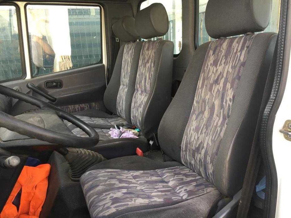 Cabina Nissan Atleon 110