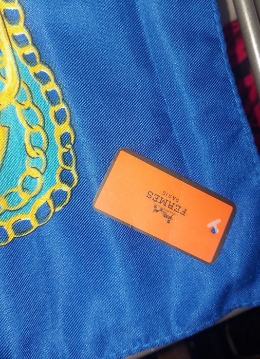 платки новые шелковые