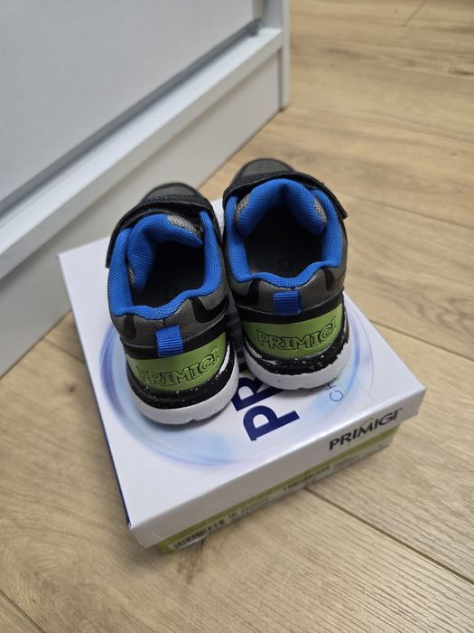 Маратонки primigi 26 номер