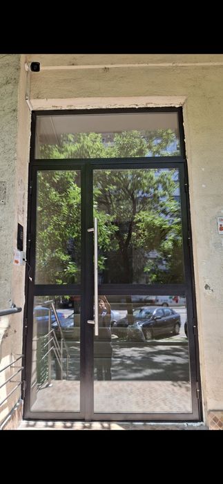 Usa intrare scara bloc
