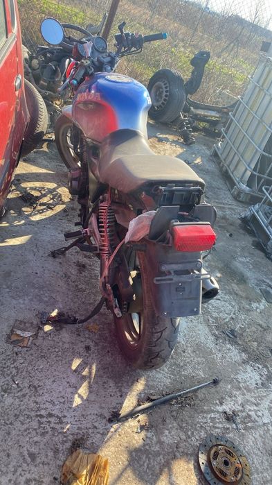 Dezmembrez Honda CB 500