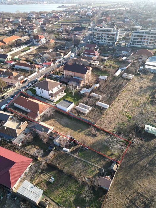 Teren cu casa Palazu mare