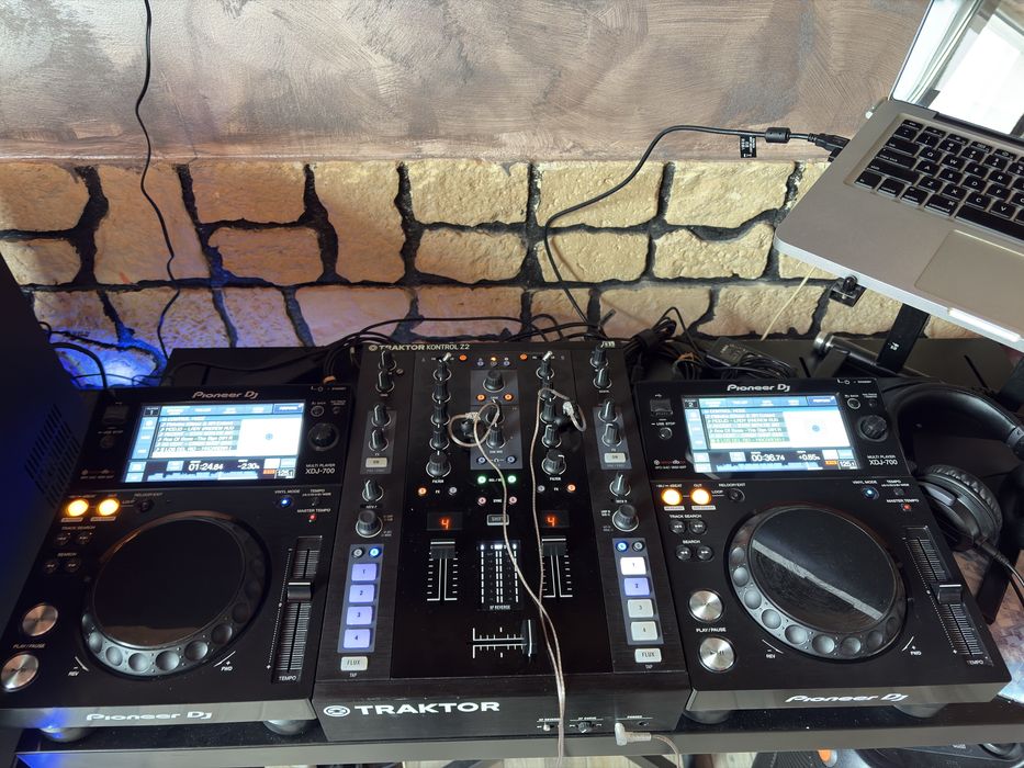 Playere pioneer xdj 700 plus traktor Z2