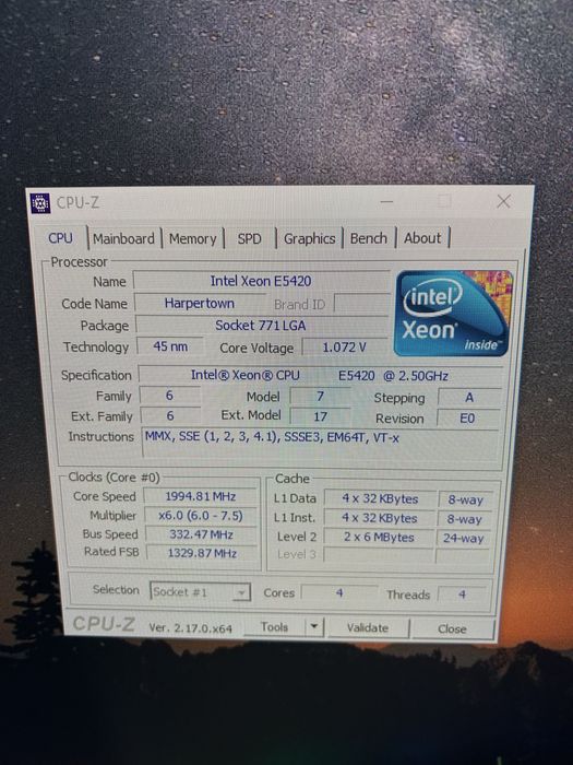 Настолен компютър – Xeon / 8GB RAM / 256GB SSD / GT 1030
