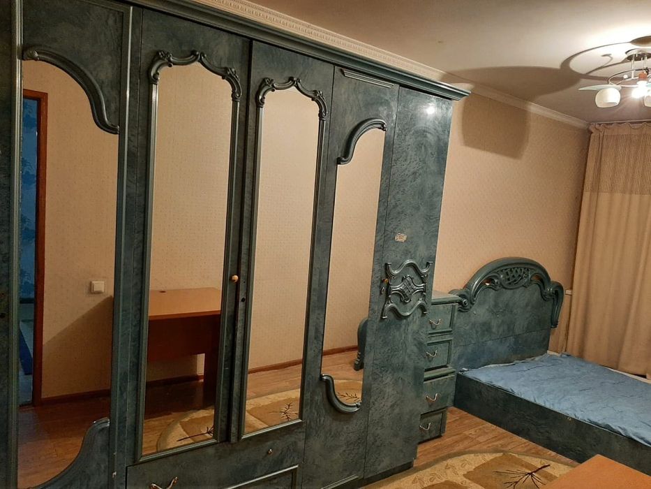 Спальный гарнитур с матрасом сатылады