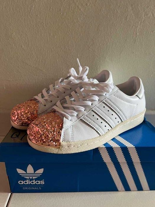 Оригинални кожени кецове * ADIDAS SUPERSTAR * EU37 1/3