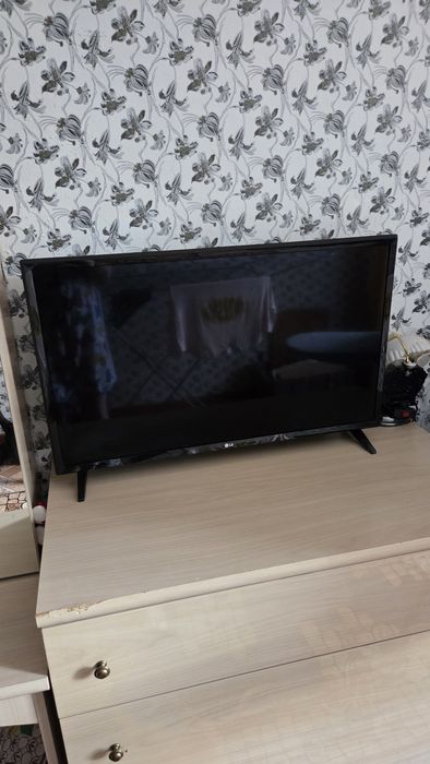 Телевизор 2 шт LG.