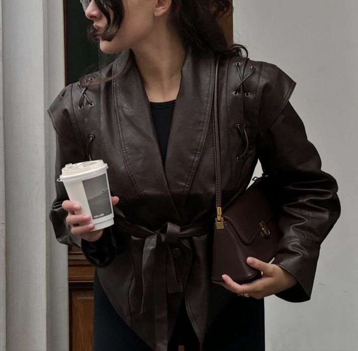 Geaca faux leather, maro, model cu snur marimea S