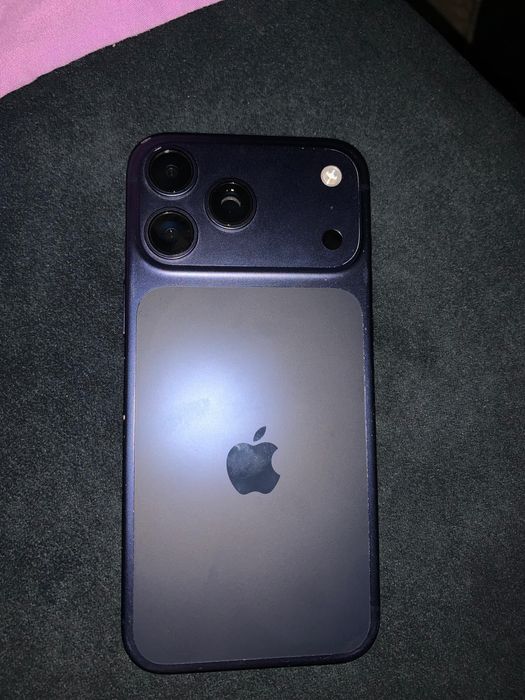 iPhone 17 pro max