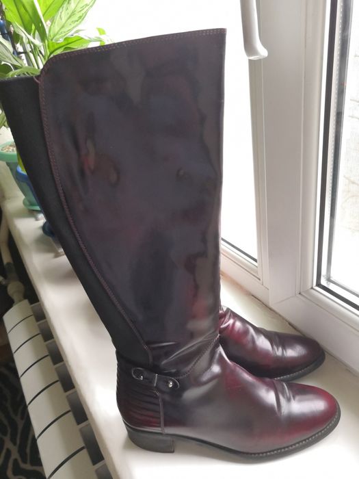 Красивые сапожки.