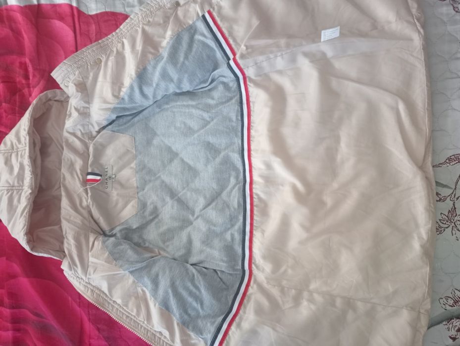 Курточка на девочку