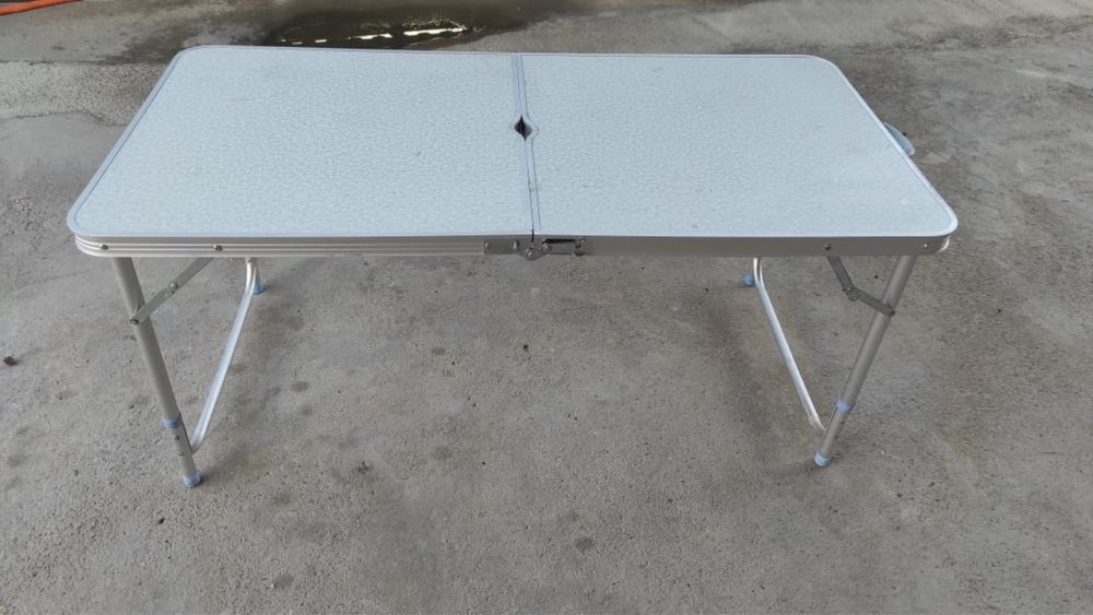 Стол раскладной без стульев