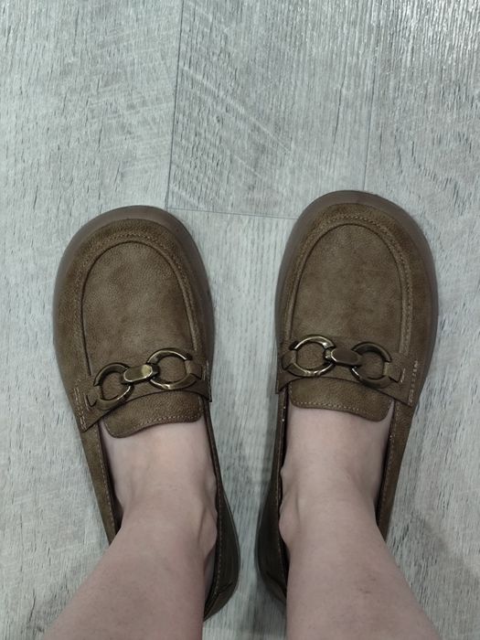 Продам абсолютно новые лоферы