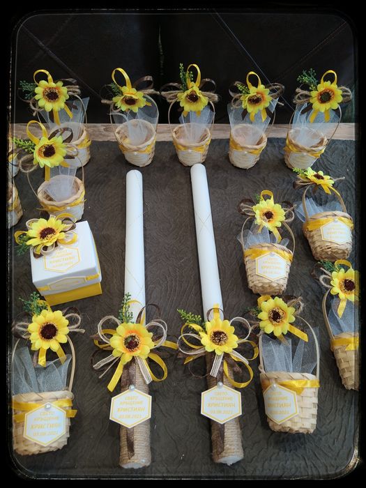 Подаръчета за гости,покани и  комплект