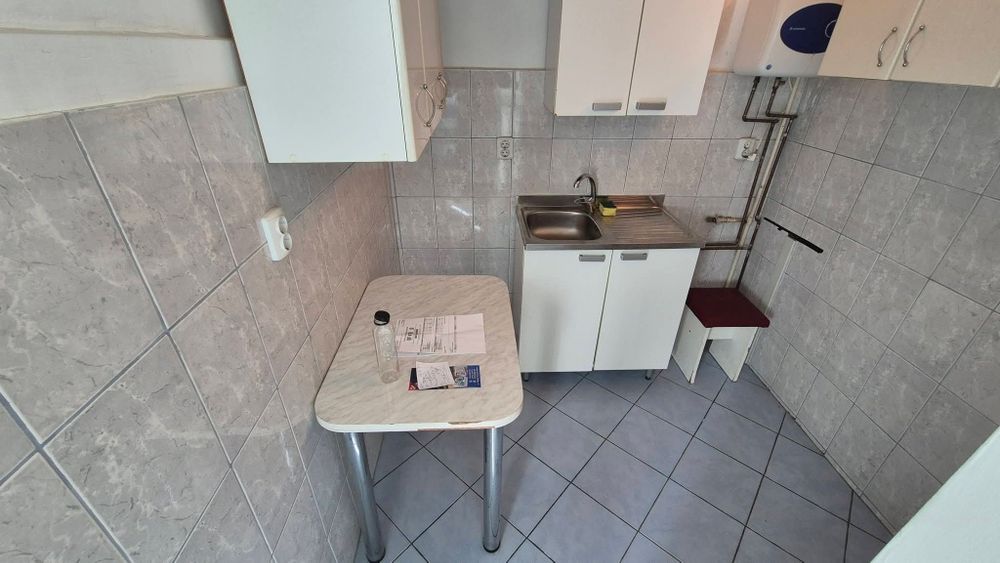 Vând garsoniera confort I  etajul 1 zona gării