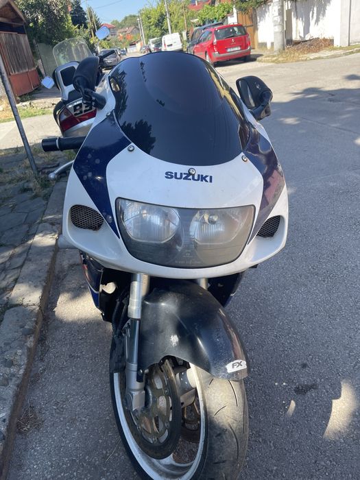 Suzuki SRAD 750i на части