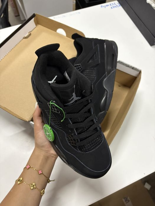 Jordan 4 Retro "Black Cat"