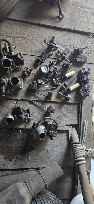 Trabant, piese trabant