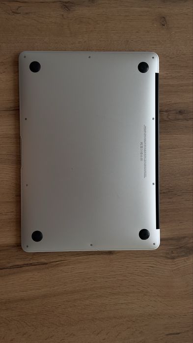 Продам Macbook Air 2014
