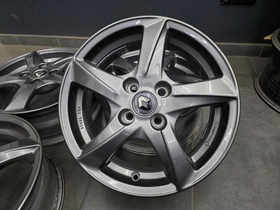 Джанти 15 - Renault -