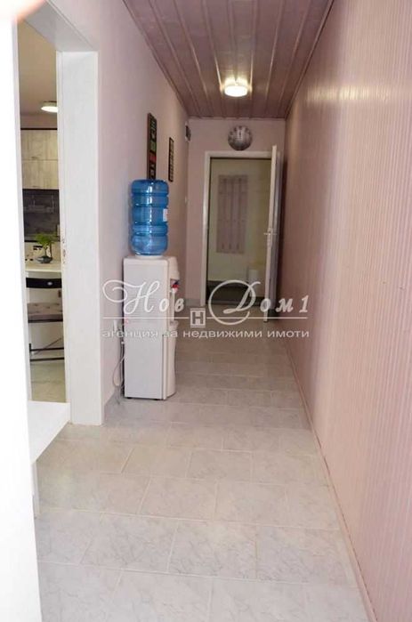 Дава се под наем Двустаен апартамент в Варна, Спортна зала - 77 кв.м за 459 € - Снимка #2