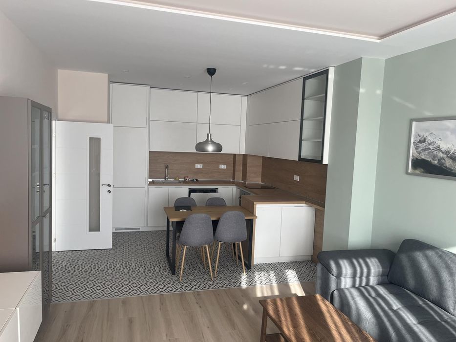 Дава се под наем Двустаен апартамент в Пловдив, Тракия - 70 кв.м за 650 € - Снимка #1