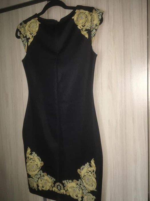 Нова Рокля Laleto