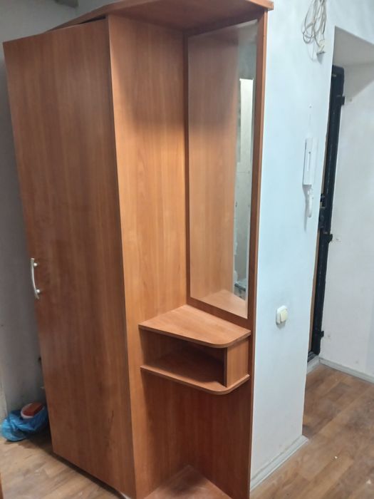 Шкаф для прихожей