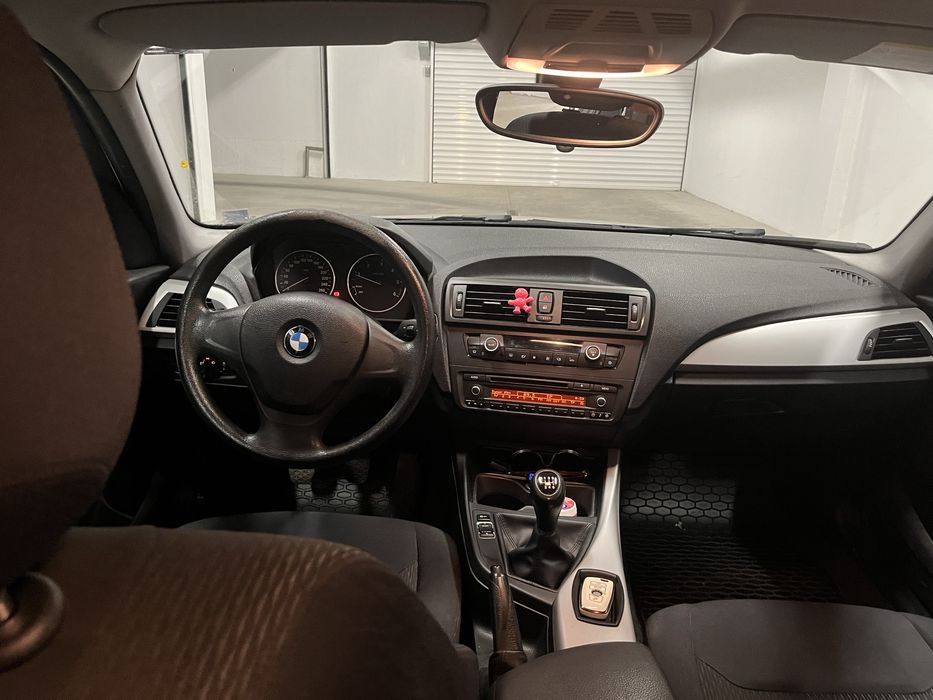 Продавам BMW 120-2012г.