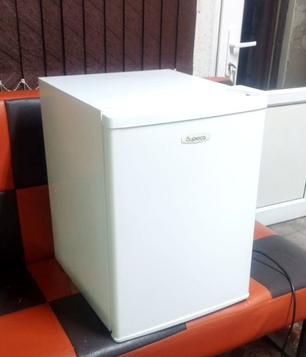 Продам мини холодильник