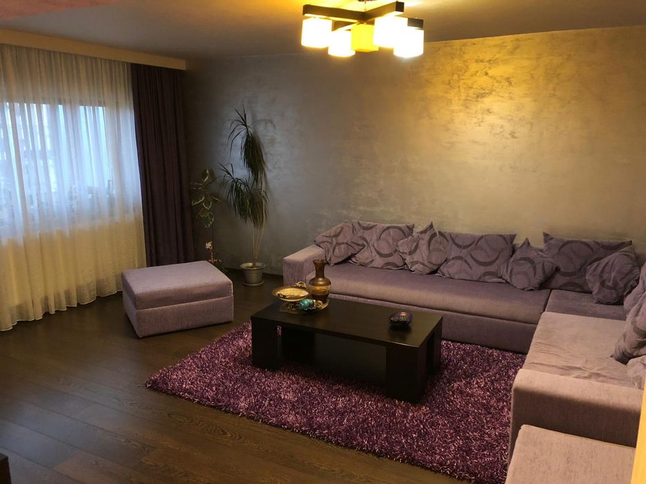 Inchiriez apartament