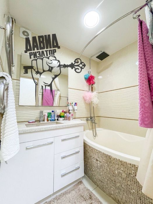 4/2/4 Экобазар, Высоковольтный, Кирпич 2х6 балкон, 78м2, цена 104 000