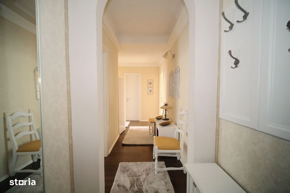 2 camere Centru, frumos amenajat, 650 EUR