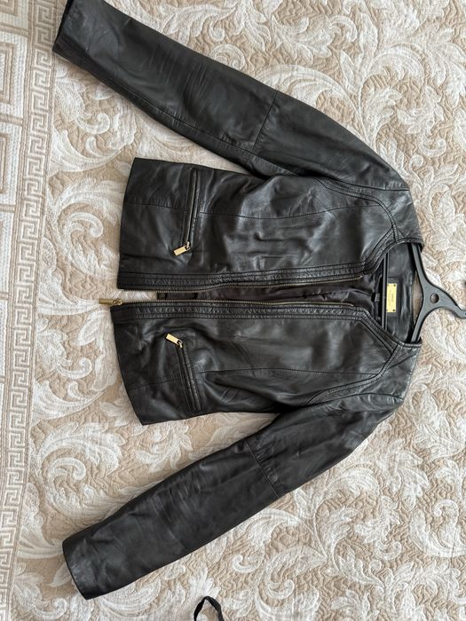 Продам кожаную куртку