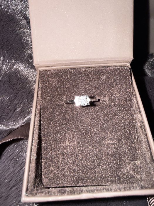 Vand inel de logodna cu diamant  Teilor