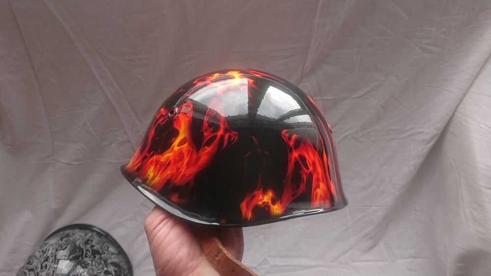 Уникална метална каска !