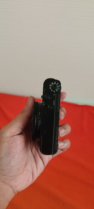 Фотоапарат Sony rx100