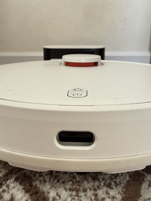 Подам робот-пылесос