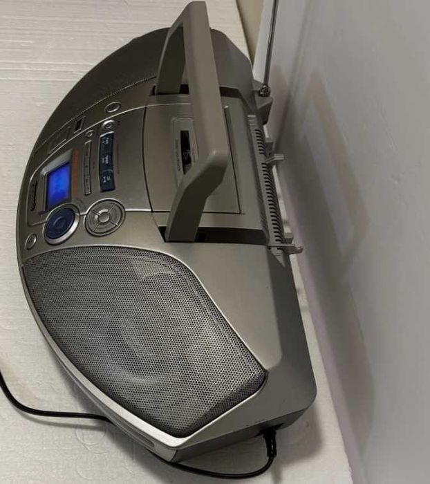 Продаётся магнитола Panasonic RX-ES25